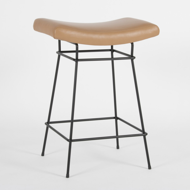 Bienal Stool - 66cm - almond leather - 3/4 view