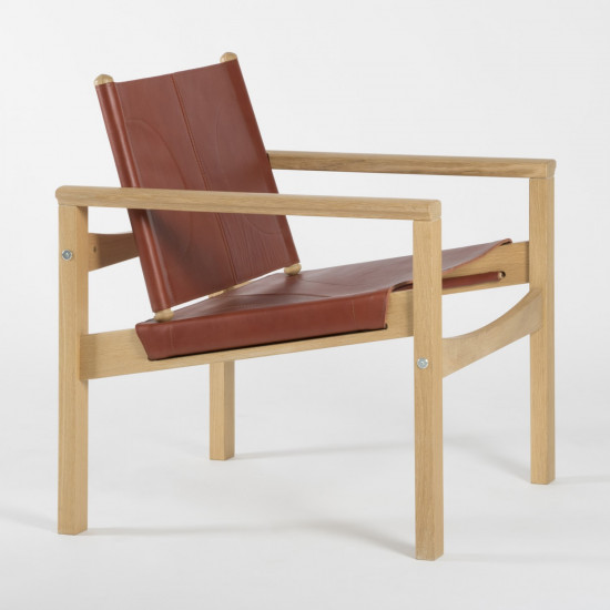 Peglev Armchair - Terracotta leather - Solid oak - 3/4 view