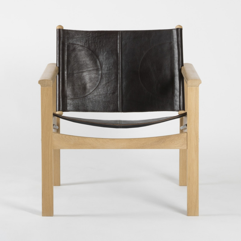 Peglev Armchair - Macassar leather - Solid oak - front view